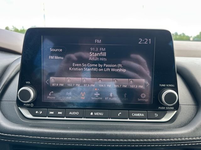 Used 2023 Nissan Rogue SV image 15