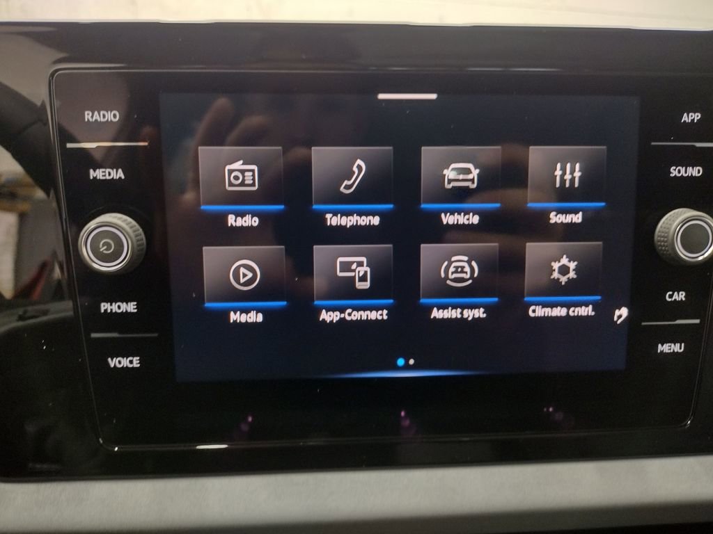 New 2025 Volkswagen Jetta SE image 24