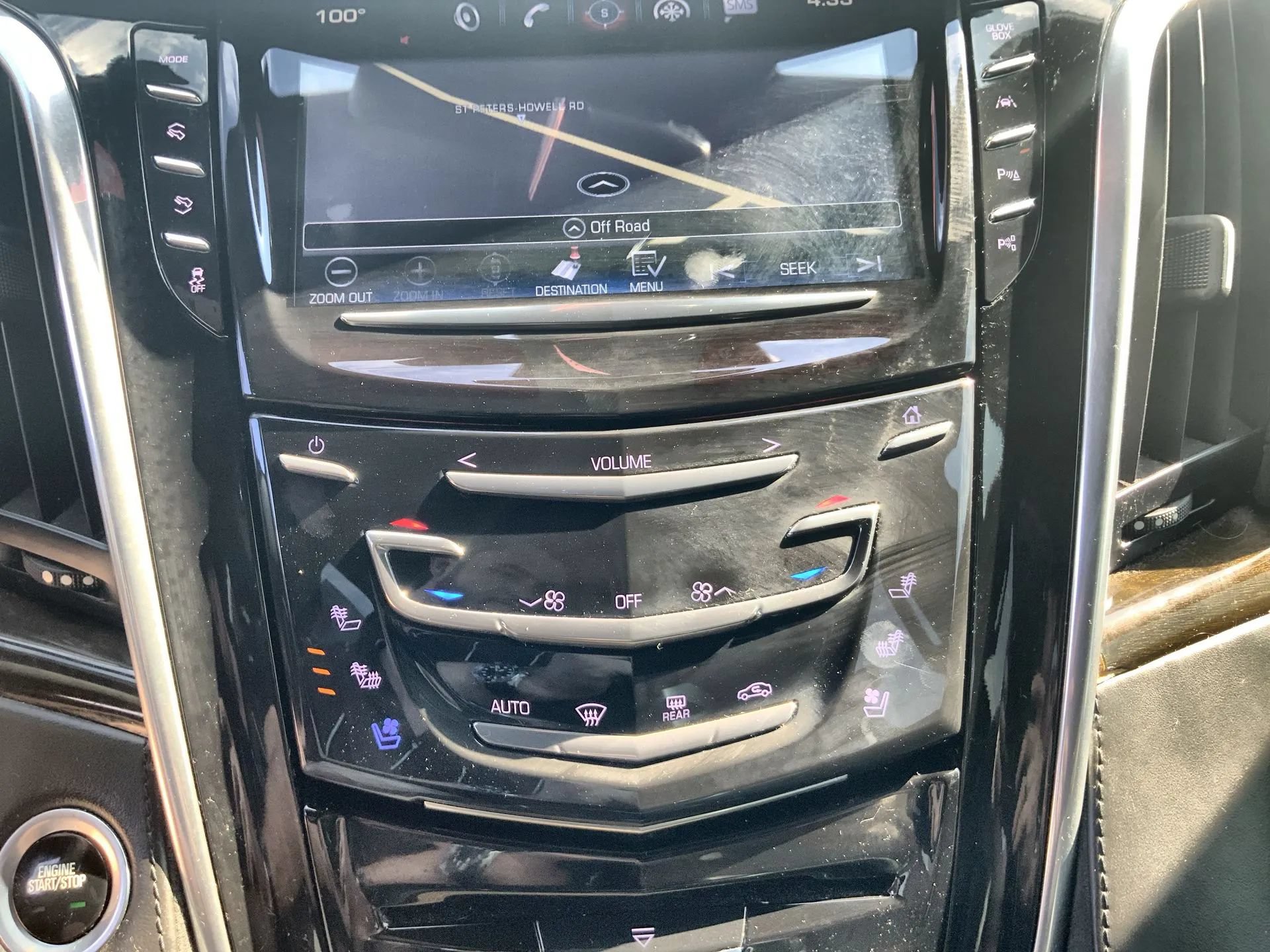 Used 2017 Cadillac Escalade Platinum RWD image 17