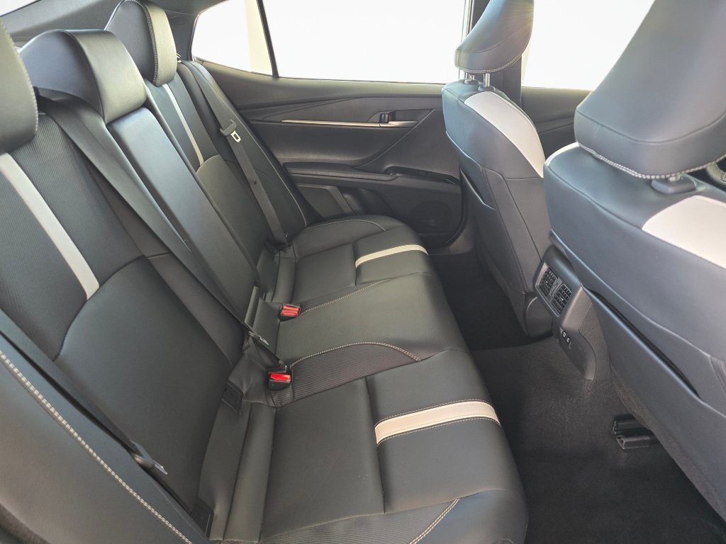 Used 2025 Toyota Camry SE FWD image 38