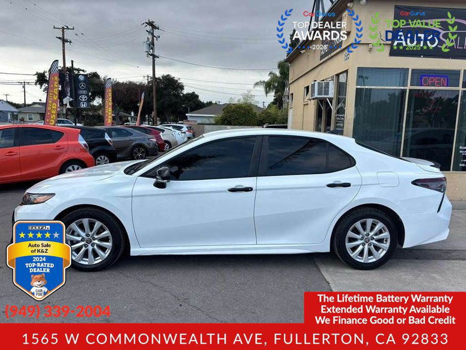 Used 2022 Toyota Camry SE FWD image 13