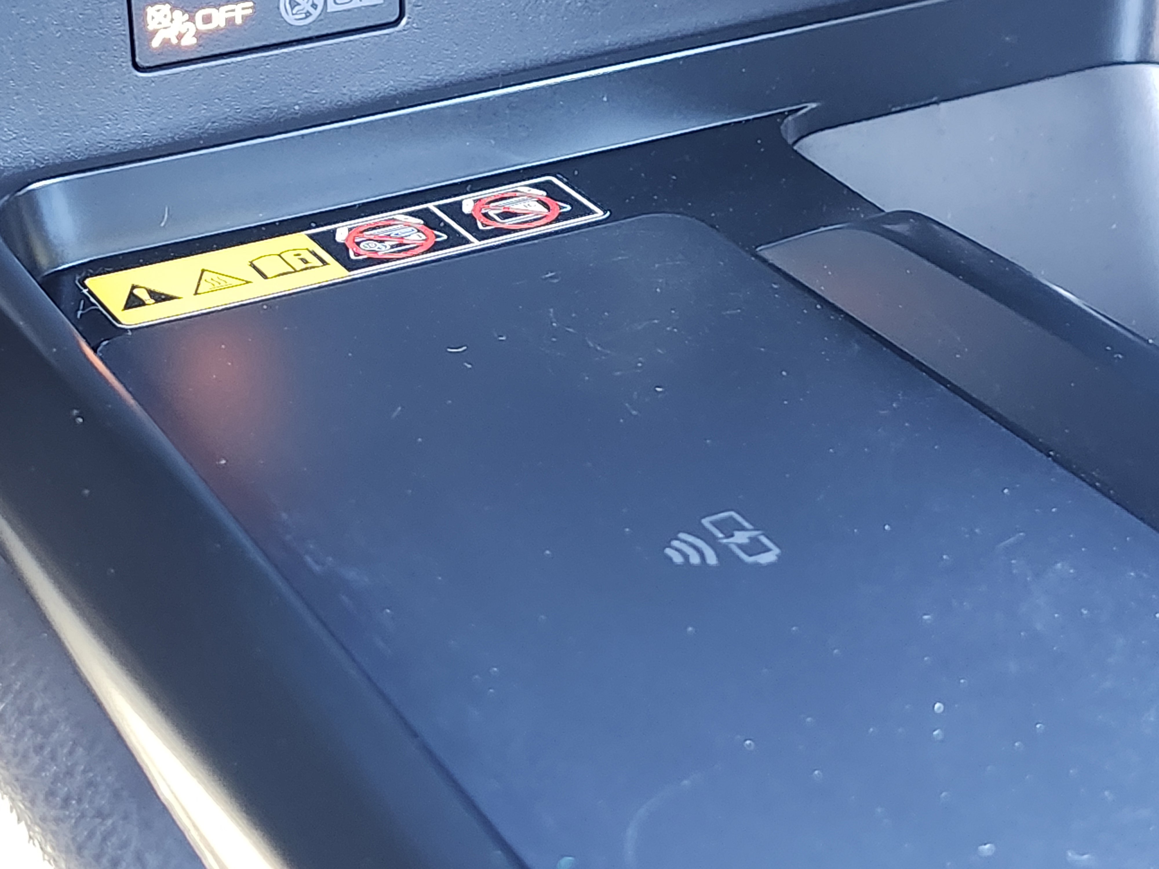 Used 2025 Toyota Camry LE image 30