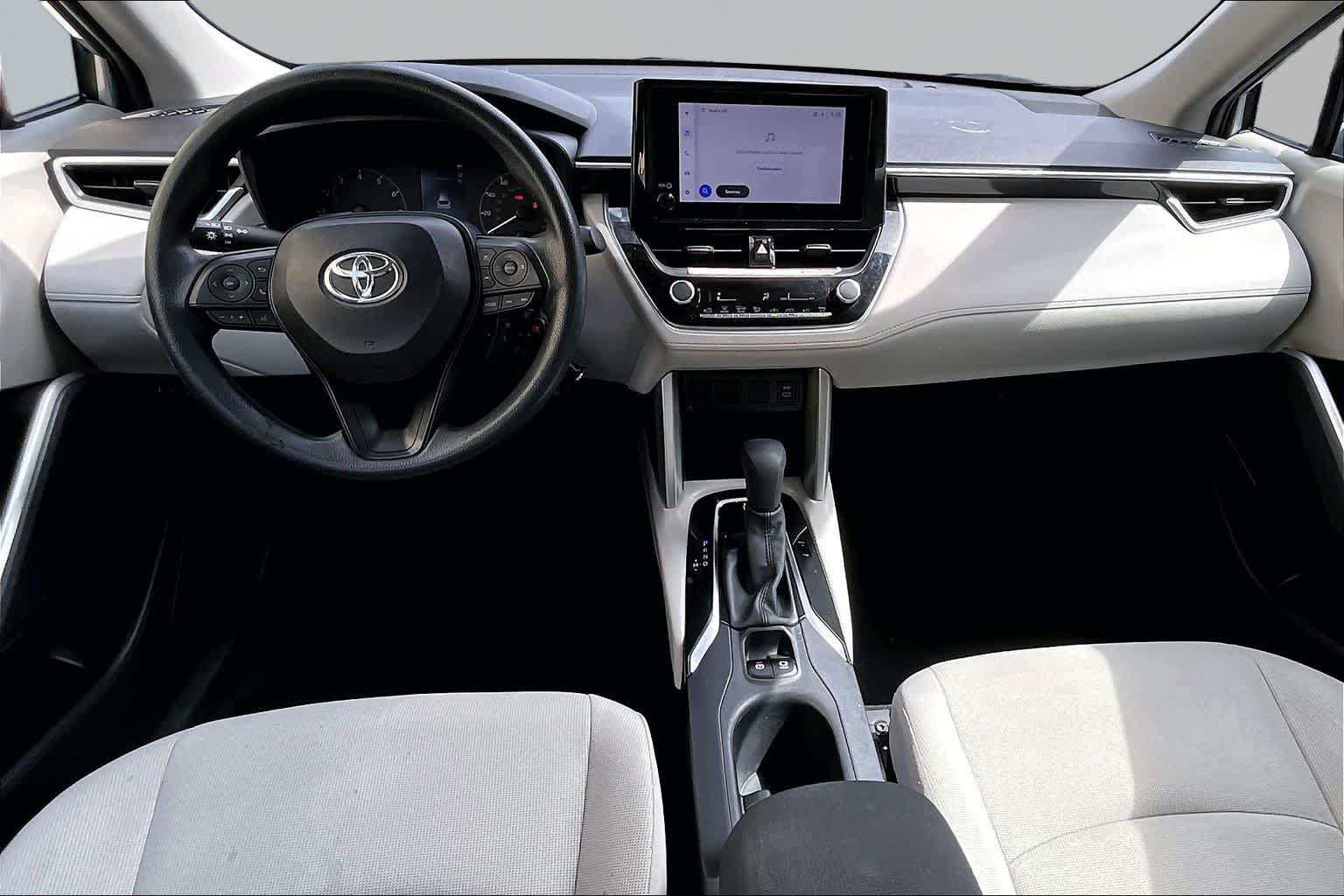 Used 2024 Toyota Corolla Cross L FWD image 16