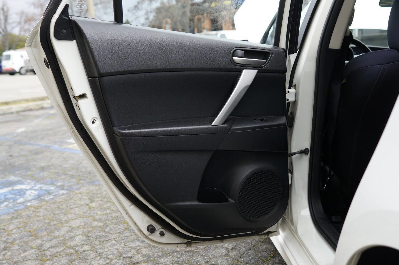 Used 2011 MAZDA MAZDA3 s Sport image 21