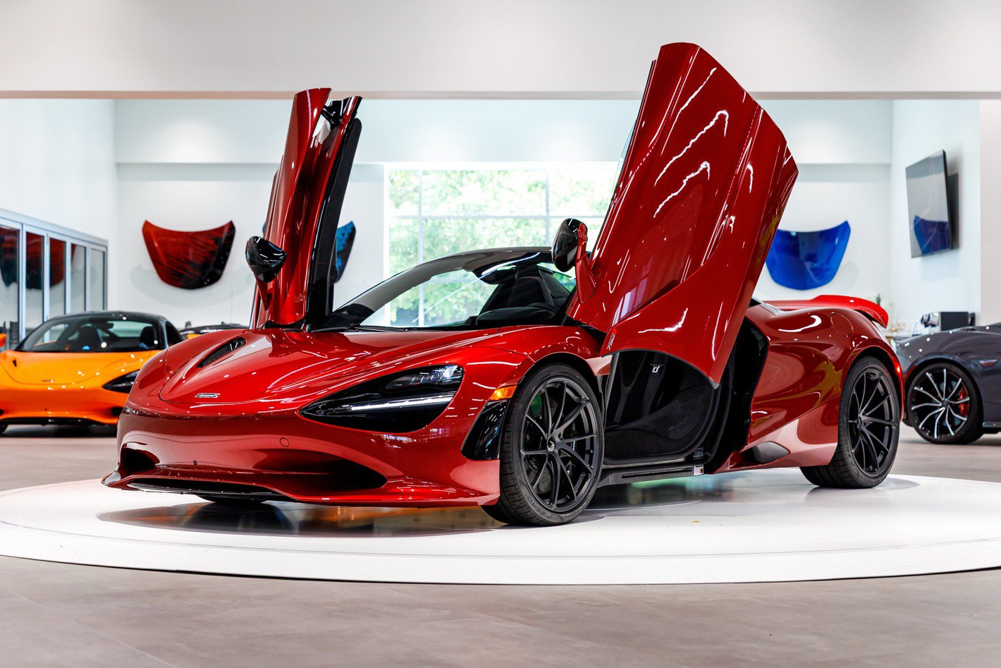 Used 2027 McLaren 750S Spider RWD image 42