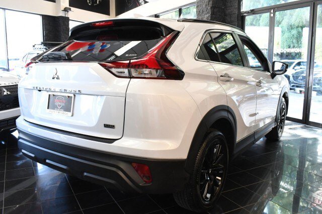 Used 2024 Mitsubishi Eclipse Cross AWD image 13