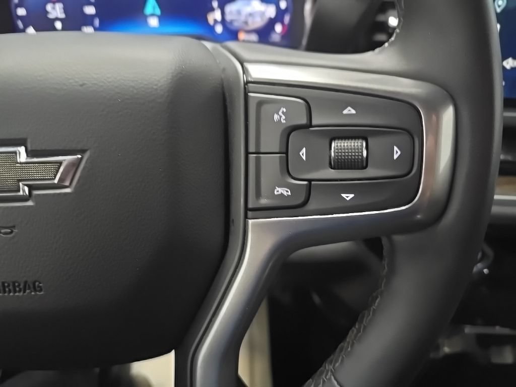 Used 2023 Chevrolet Silverado 1500 RST AWD/4WD image 23
