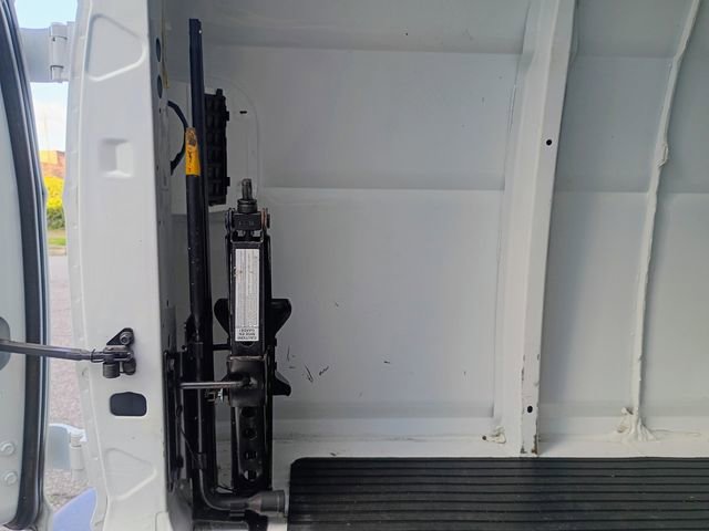 Used 2002 Dodge B3500 RWD image 66