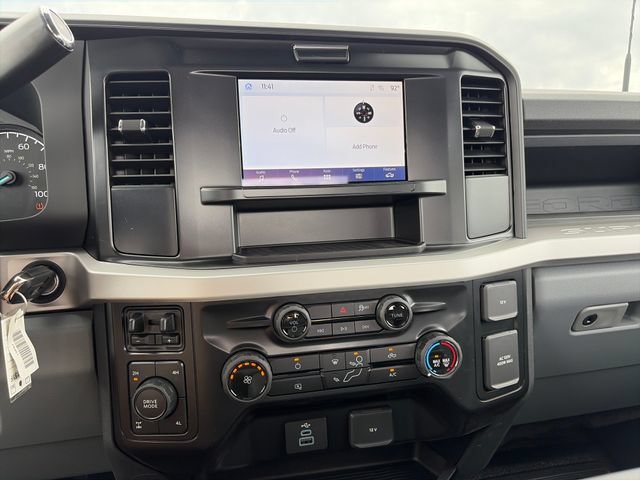 New 2026 Ford F250 XL w/ XL Driver Assist Package AWD/4WD image 18