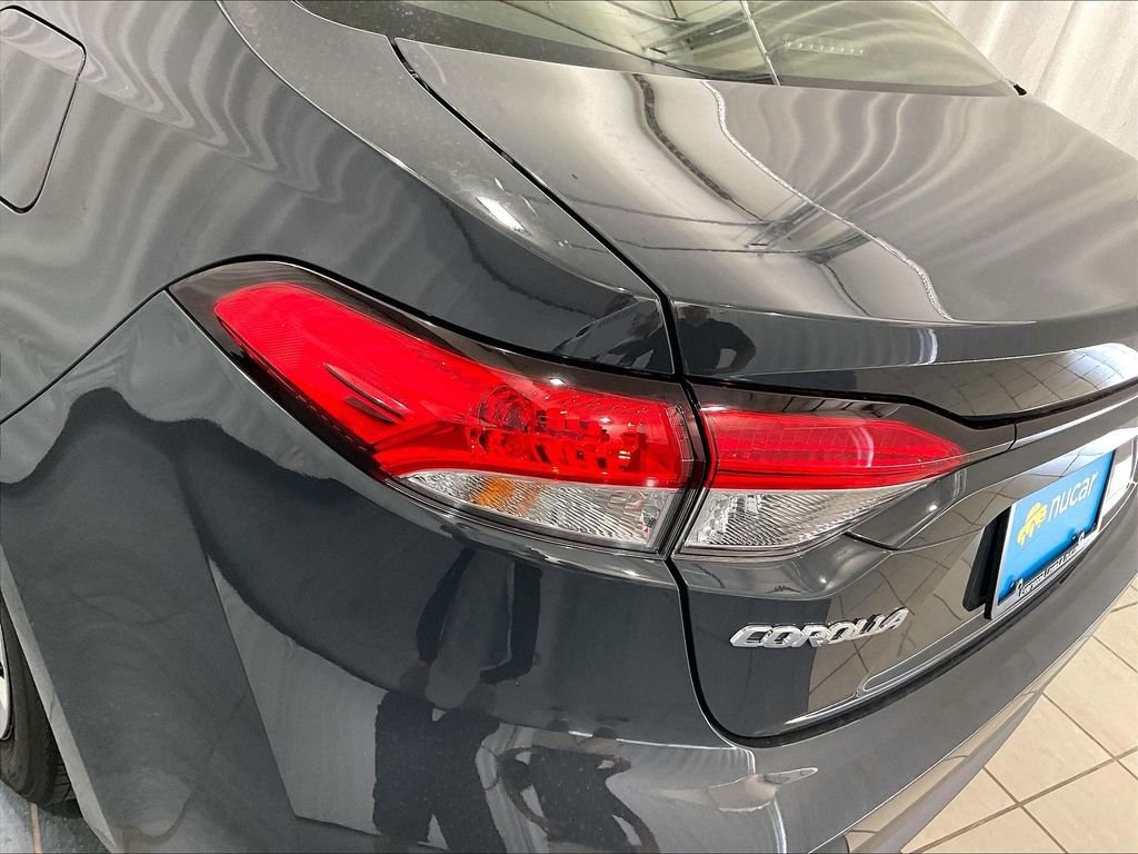 Used 2026 Toyota Corolla LE FWD image 33