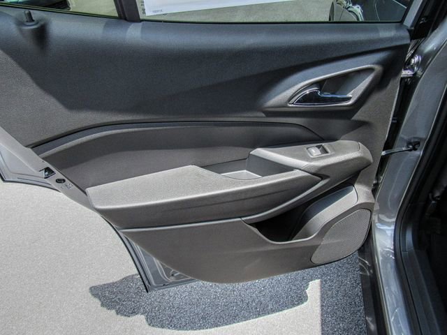 New 2025 Chevrolet Trax RS w/ Driver Confidence Package image 15