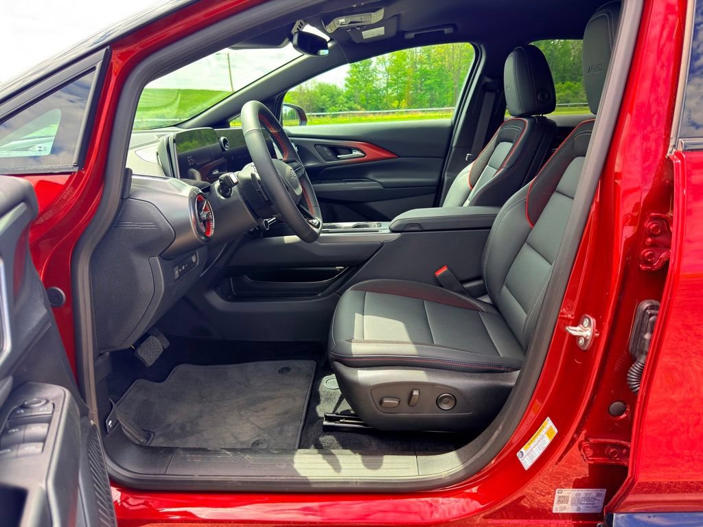 New 2026 Chevrolet Equinox EV RS FWD image 17