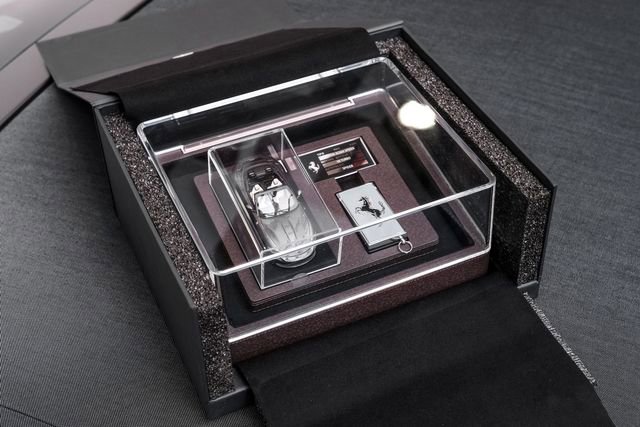 Used 2025 Ferrari Roma Spider image 26