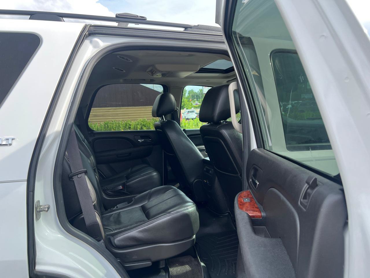 Used 2012 Chevrolet Tahoe LT AWD/4WD image 33
