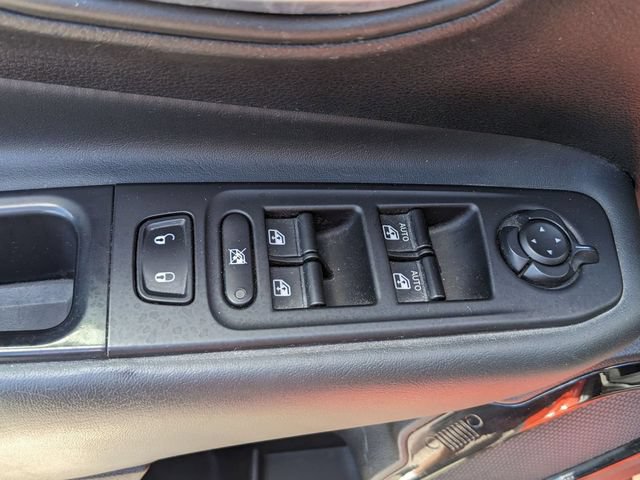 Used 2018 Jeep Renegade Altitude AWD/4WD image 15