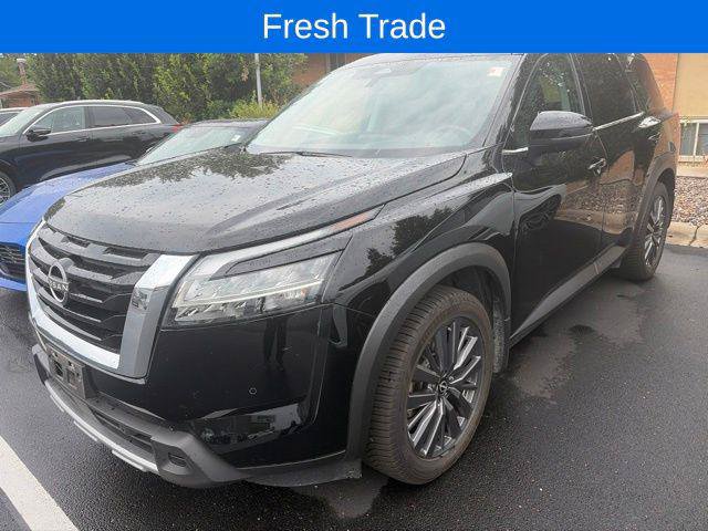Used 2024 Nissan Pathfinder SL w/ SL Premium Package AWD/4WD image 1
