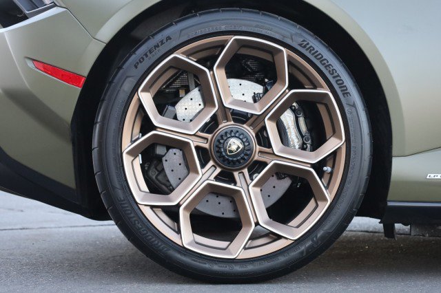 Used 2023 Lamborghini Huracan Tecnica RWD image 64