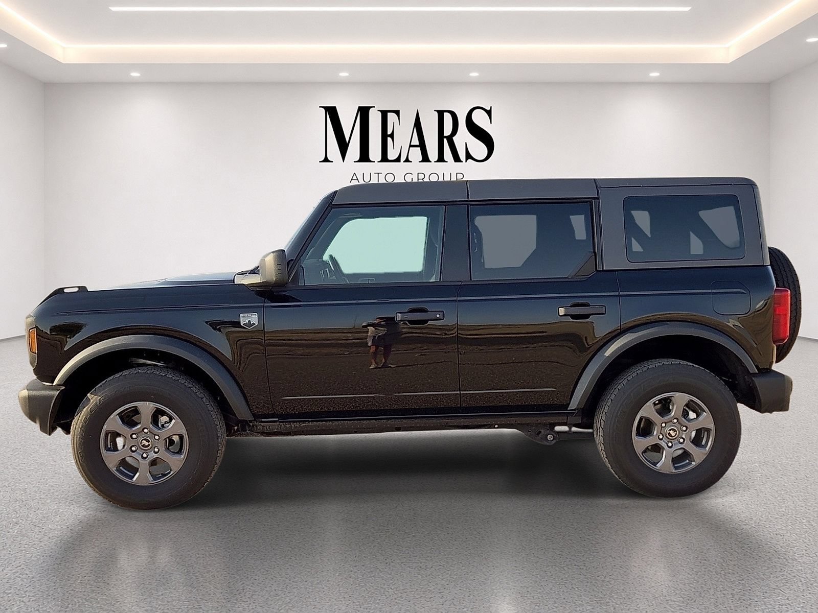 Used 2025 Ford Bronco Big Bend AWD/4WD image 2