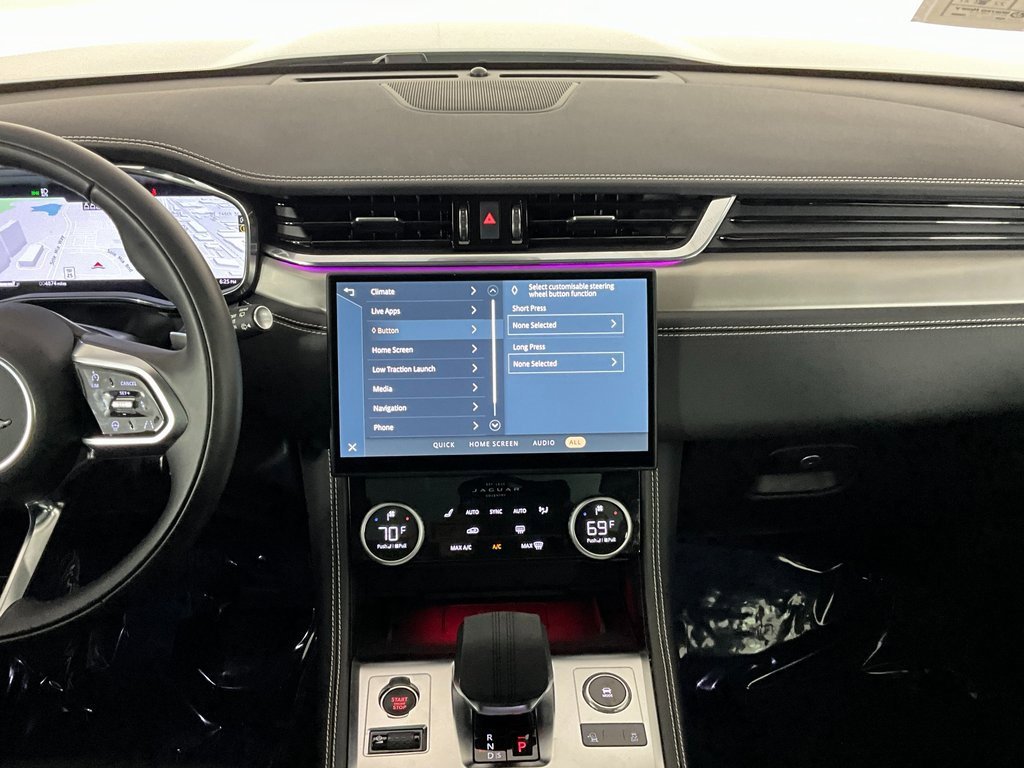 Used 2025 Jaguar F-PACE R-Dynamic S image 12