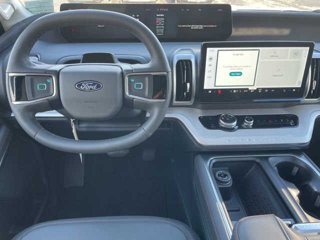 New 2025 Ford Expedition Active image 3