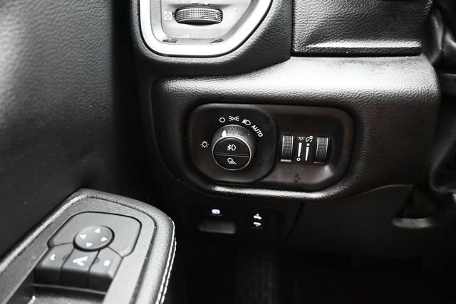 Used 2025 RAM 1500 Laramie w/ Sport Appearance Package AWD/4WD image 13