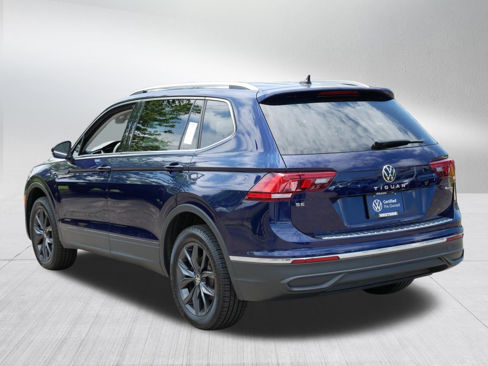 Certified 2023 Volkswagen Tiguan SE AWD/4WD image 5