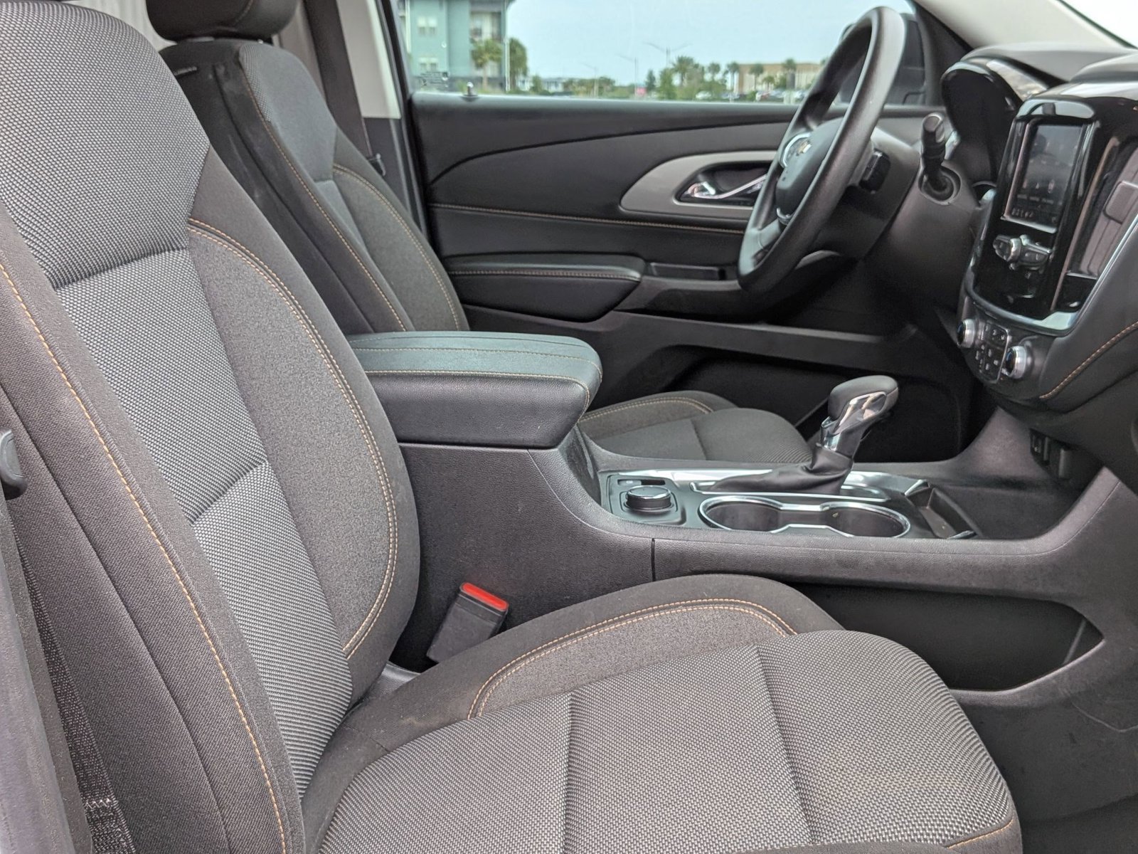 Used 2021 Chevrolet Traverse LS FWD image 22