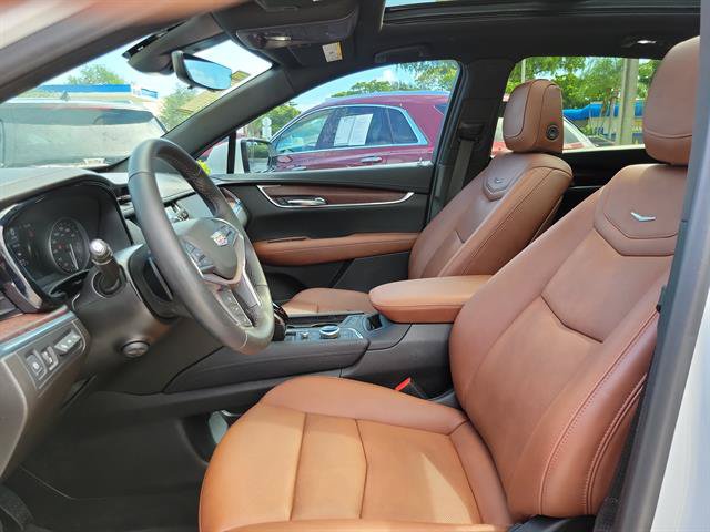 Certified 2022 Cadillac XT5 Premium Luxury w/ Technology Package FWD image 15