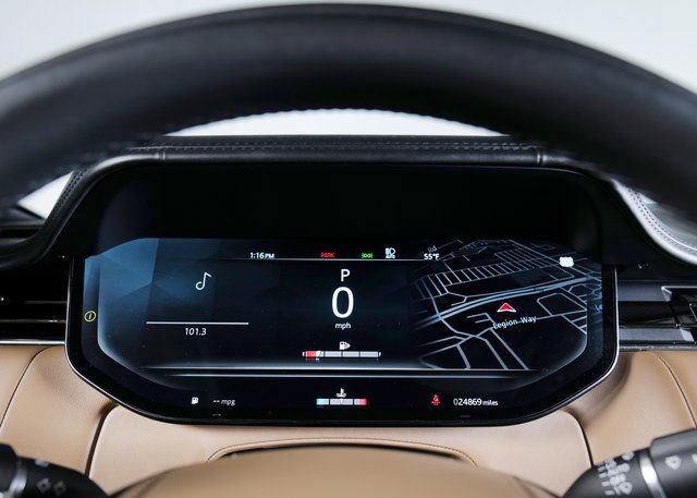 Used 2023 Land Rover Range Rover SE image 16