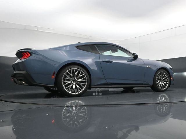 Used 2025 Ford Mustang GT Premium RWD image 33