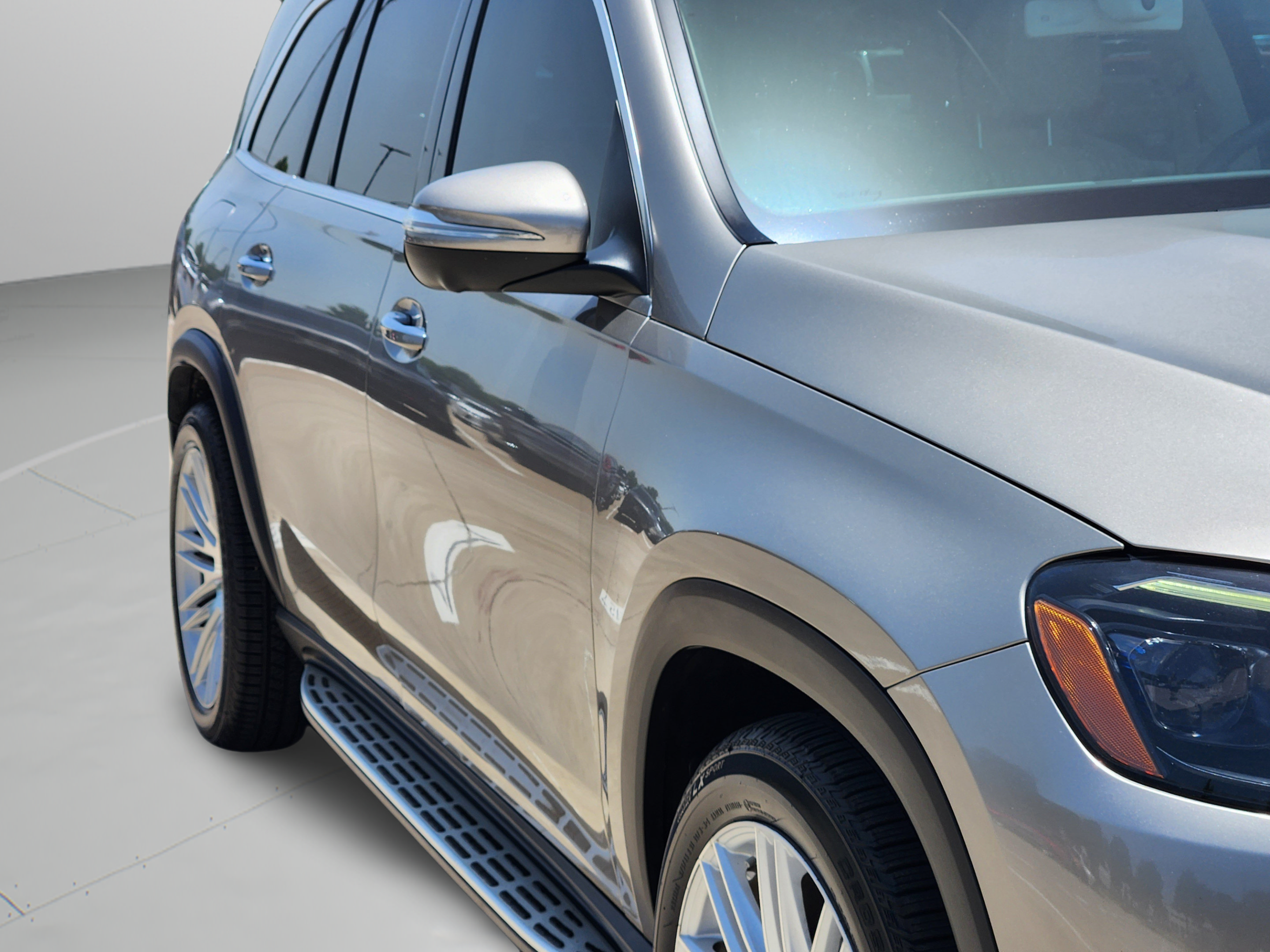 Used 2020 Mercedes-Benz GLS 450 4MATIC image 38