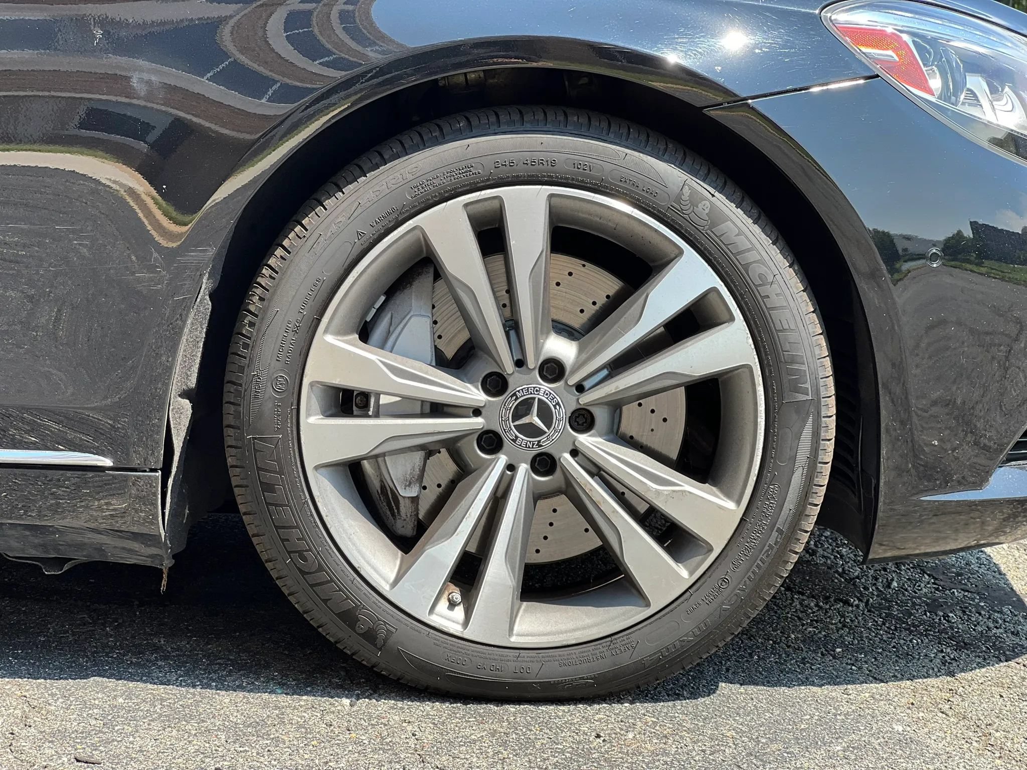 Used 2017 Mercedes-Benz S 550 4MATIC Sedan w/ Premium Package image 48