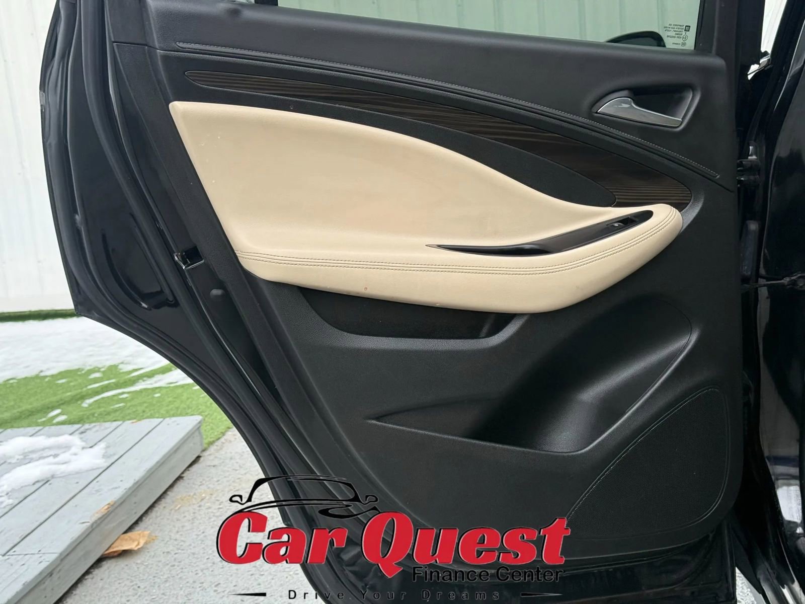 Used 2019 Buick Envision Essence image 13