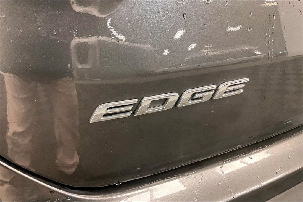 Used 2019 Ford Edge SEL w/ Equipment Group 201A image 25