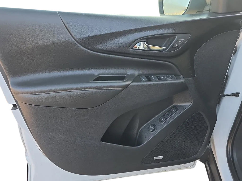 Used 2021 Chevrolet Equinox Premier AWD/4WD image 12