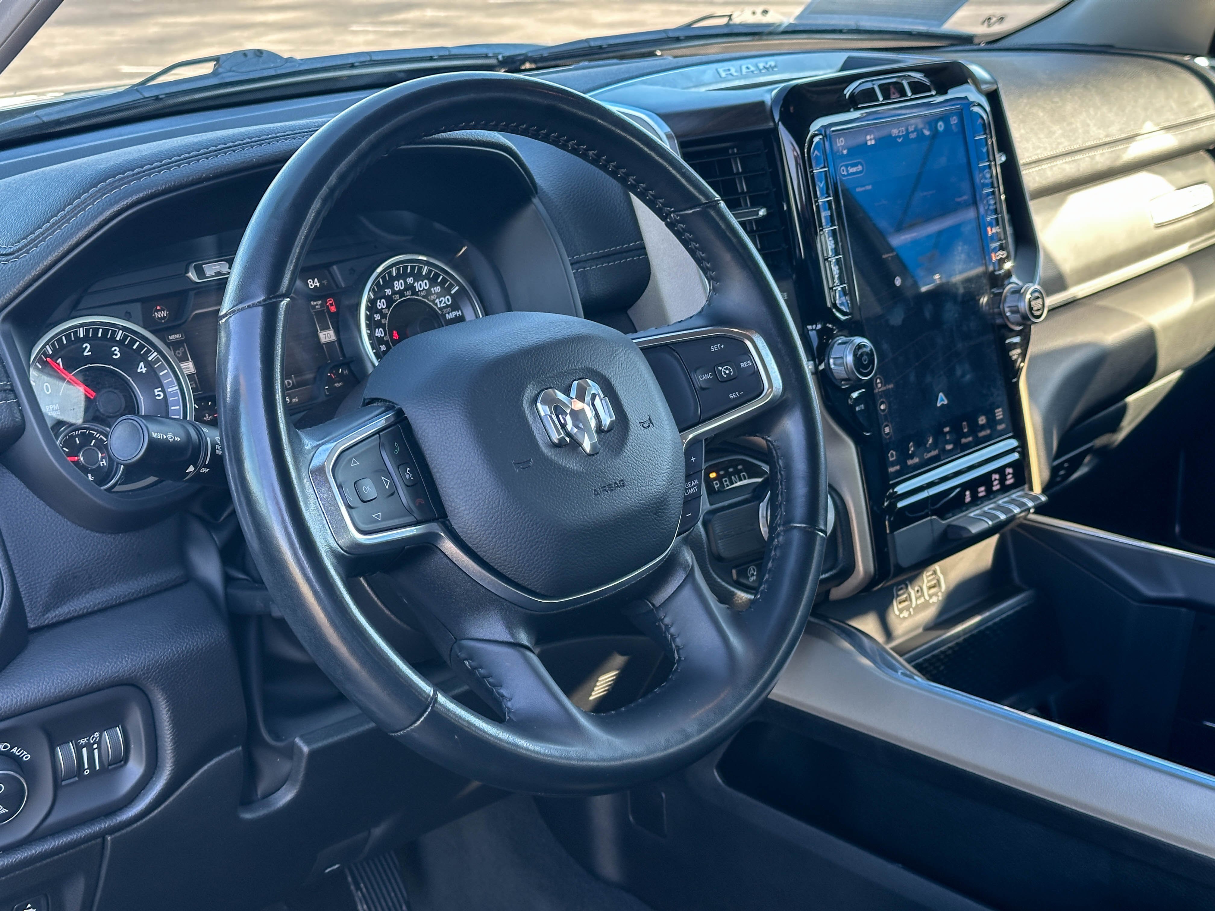 Used 2022 RAM 1500 Laramie RWD image 12