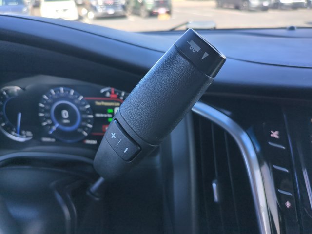 Used 2016 Cadillac Escalade Premium AWD/4WD image 12