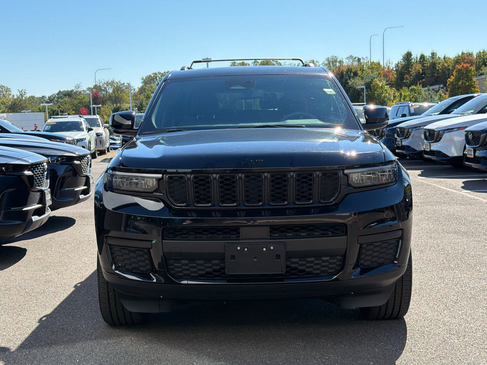 Used 2024 Jeep Grand Cherokee L Altitude AWD/4WD image 10