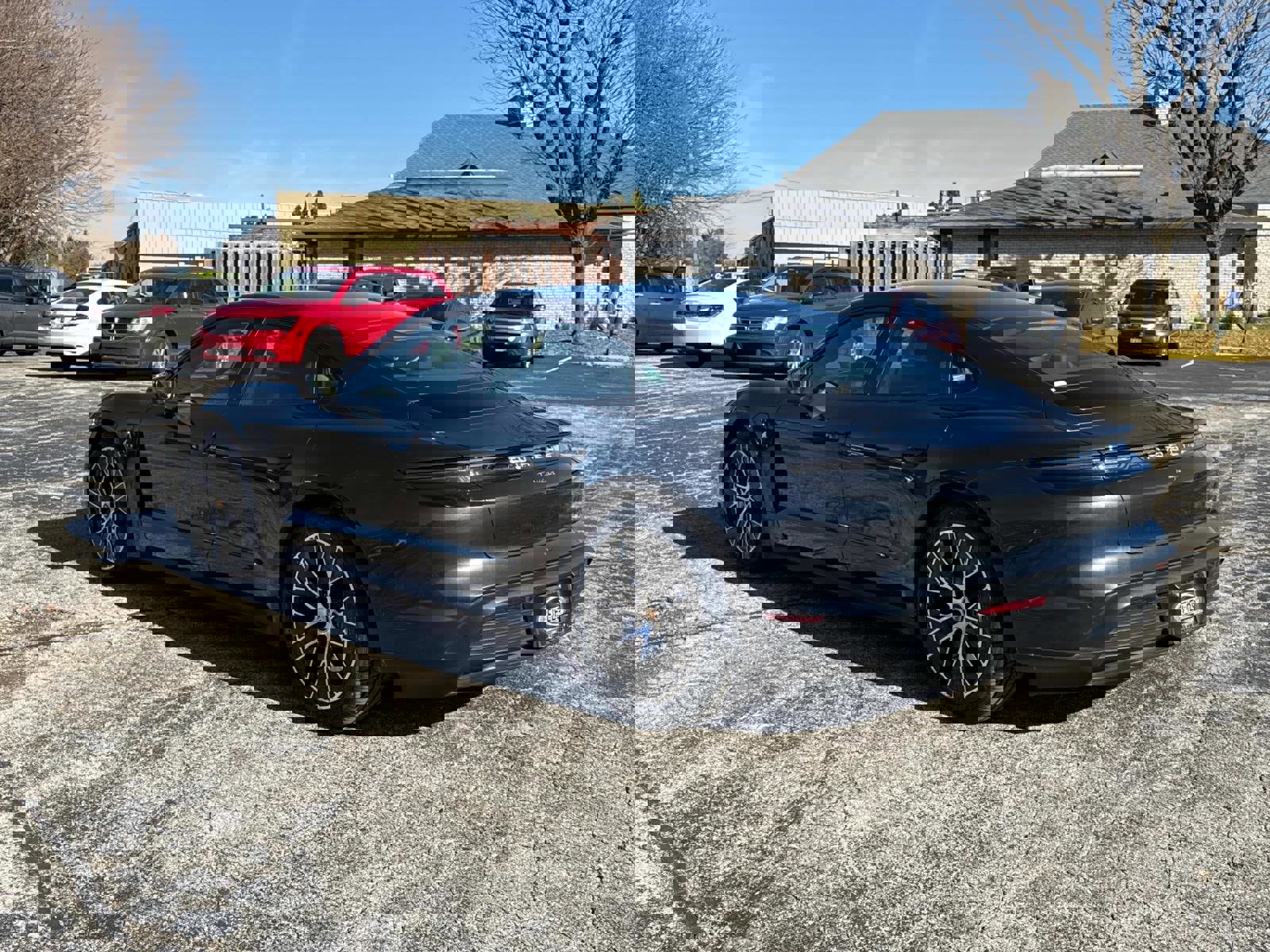 Used 2021 Porsche Taycan image 7