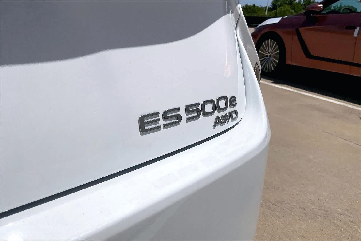 New 2026 Lexus ES 500e w/ Convenience Package AWD/4WD image 7