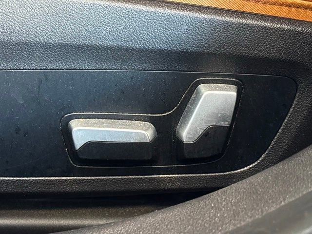 Used 2023 BMW 330e xDrive w/ Driving Assistance Package image 18