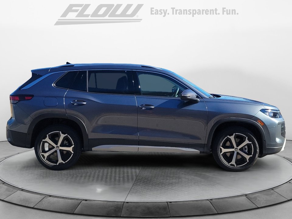New 2026 Volkswagen Tiguan SE AWD/4WD image 8