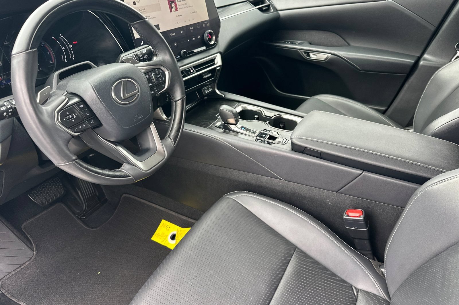 Used 2024 Lexus RX 350 Premium w/ Convenience Package AWD/4WD image 7