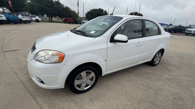 Used 2009 Chevrolet Aveo LT w/ Power and Convenience Package FWD image 4