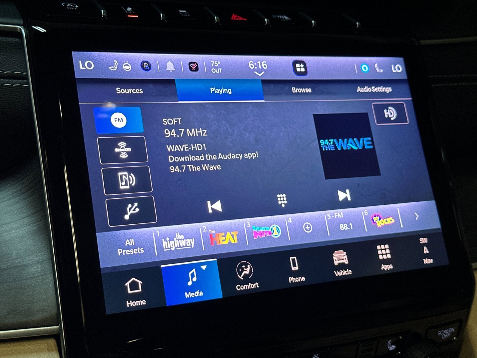 New 2025 Jeep Grand Cherokee L Limited image 18