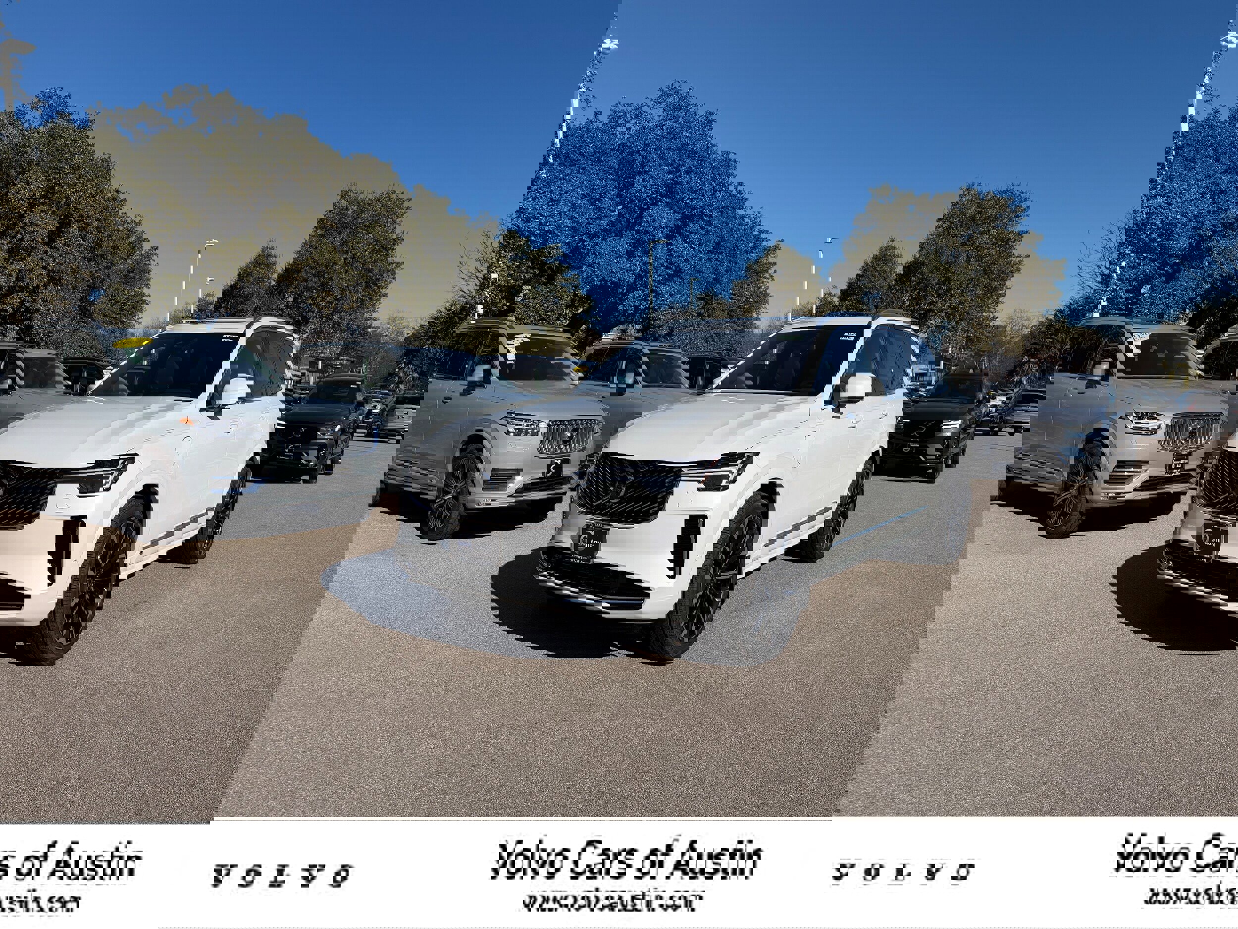 New 2026 Volvo XC90 T8 Ultra w/ Lounge Package