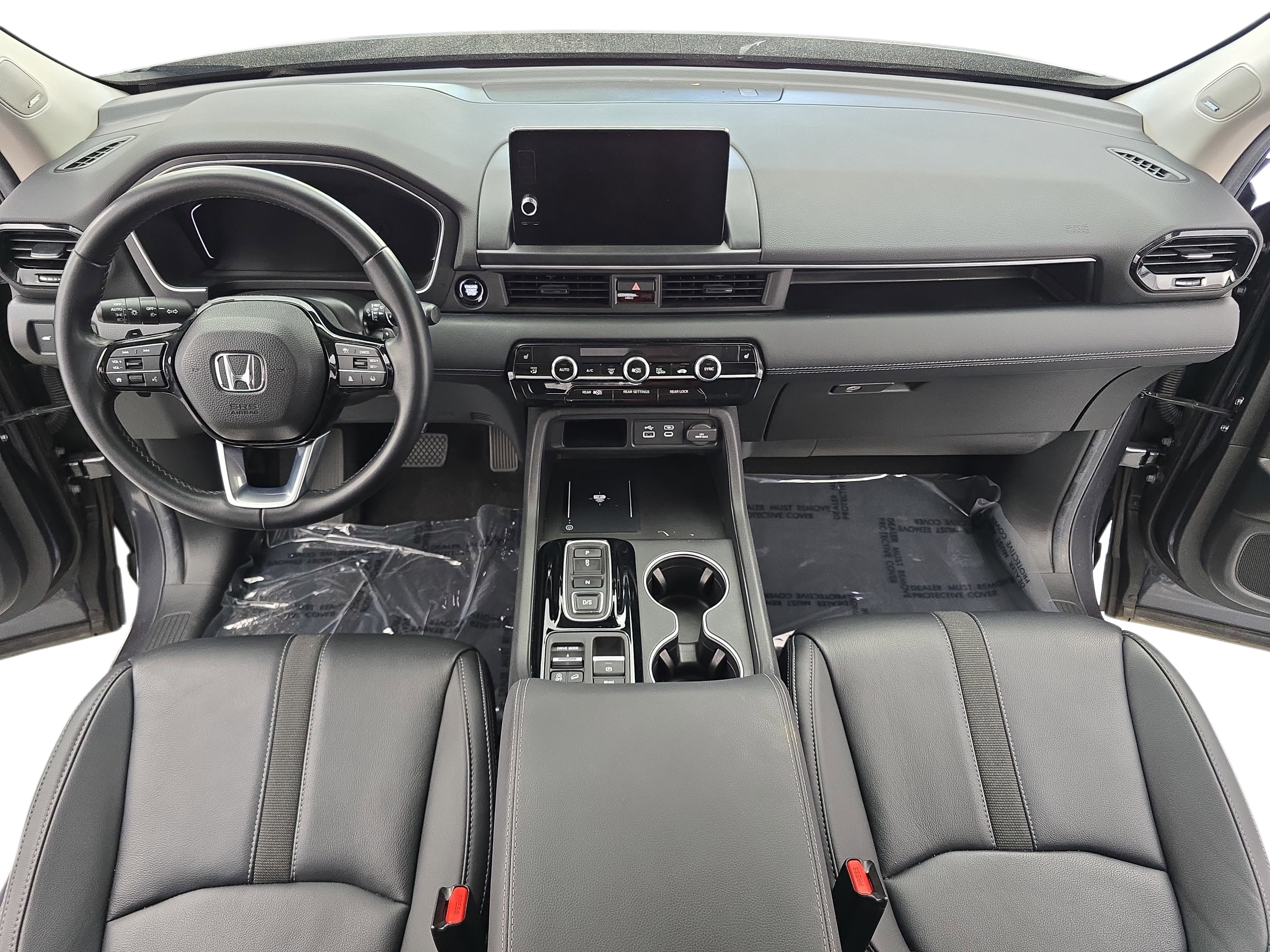 Used 2025 Honda Pilot Touring image 9
