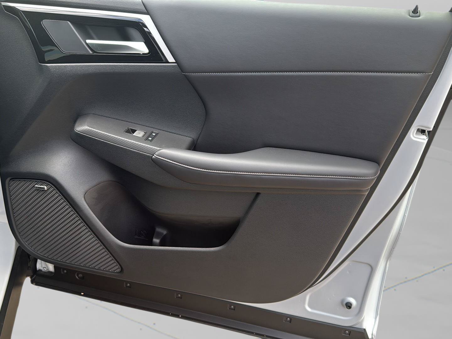 New 2026 Mitsubishi Outlander AWD image 34