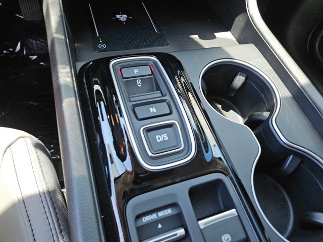 New 2025 Honda Pilot Touring image 18