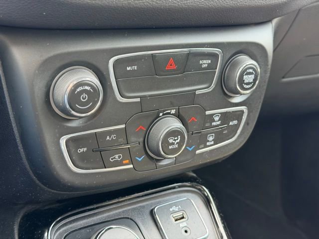 Used 2020 Jeep Compass Limited AWD/4WD image 15